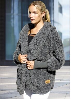 Nordic Beach Hoodie Grey Kitten Cozy Wrap Beach Sweater